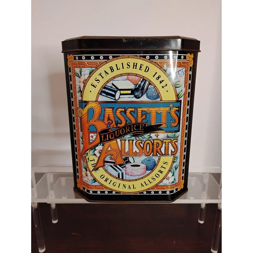 Vintage Bassetts Liquorice Allsorts Candy Tin‎ Trebor Bassett England 26oz 750g